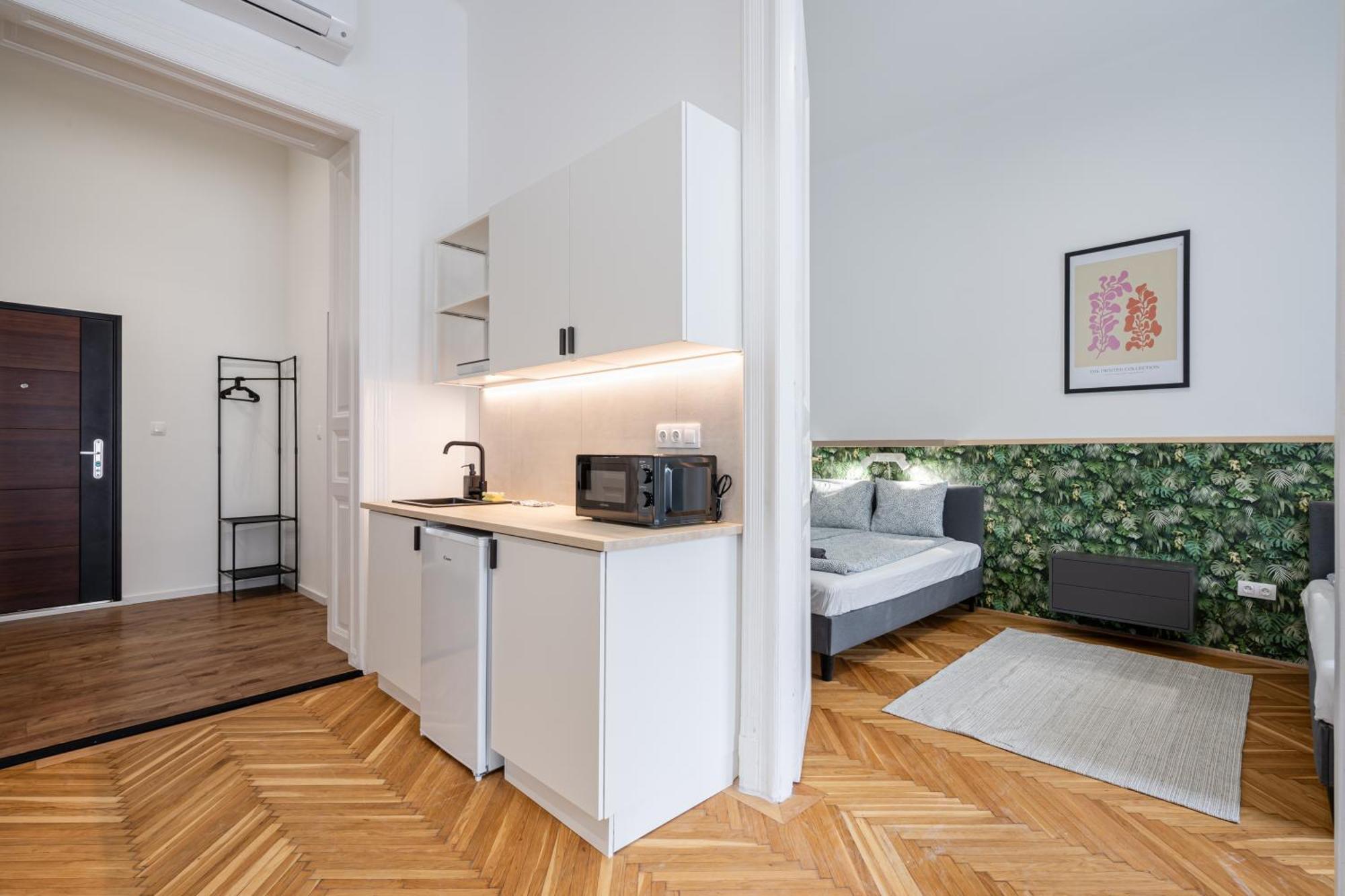 Apartment Visegradi 10 *