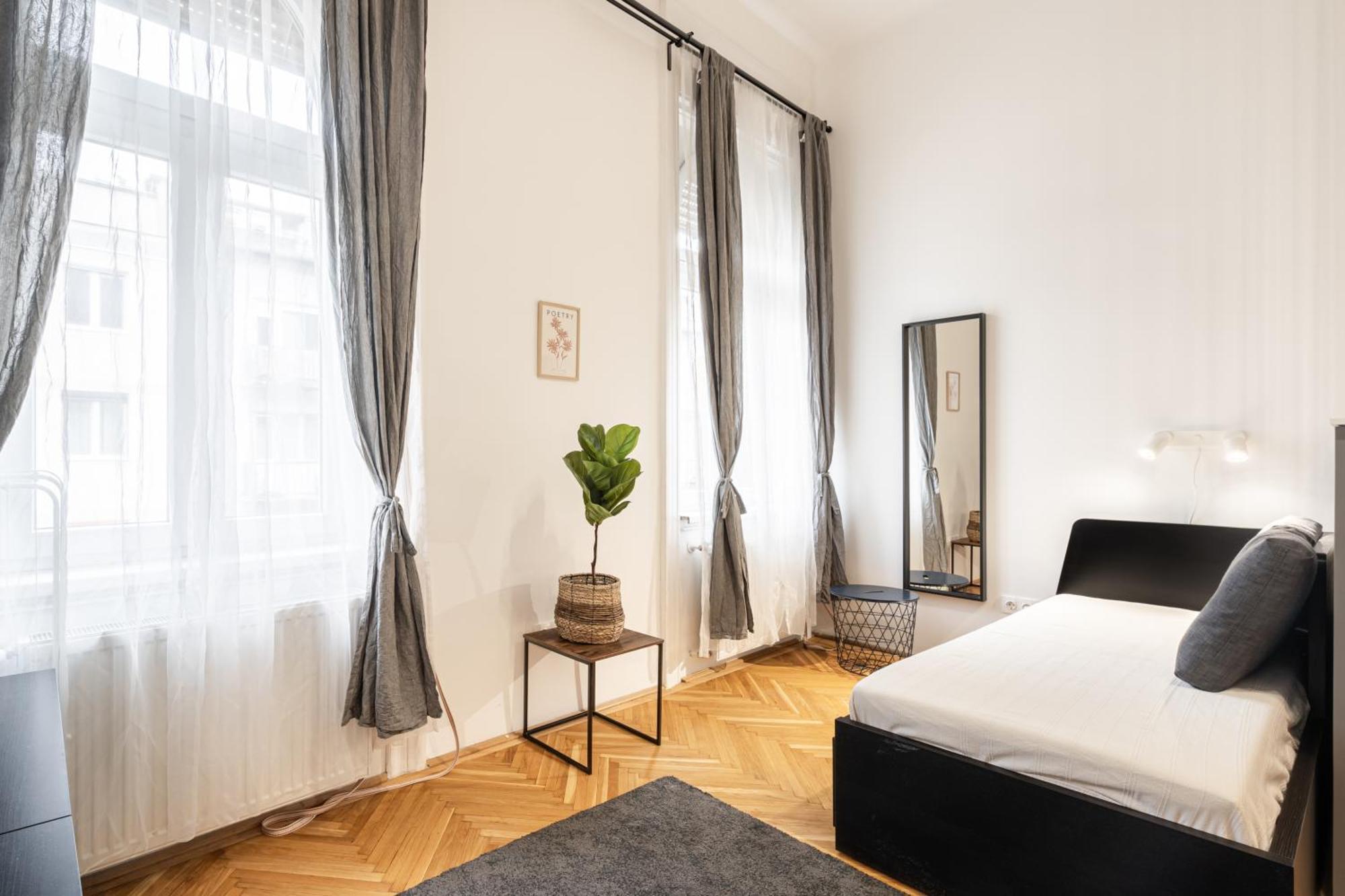 Apartment Visegradi 10